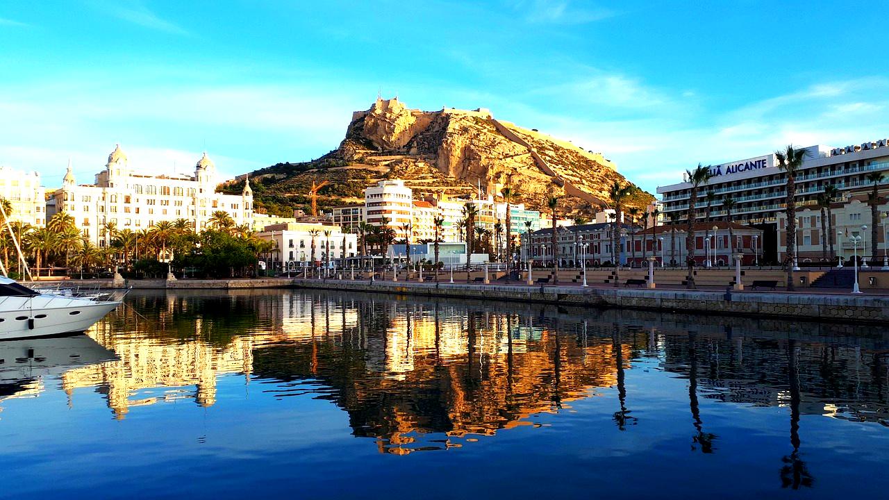 Puerto en Alicante
